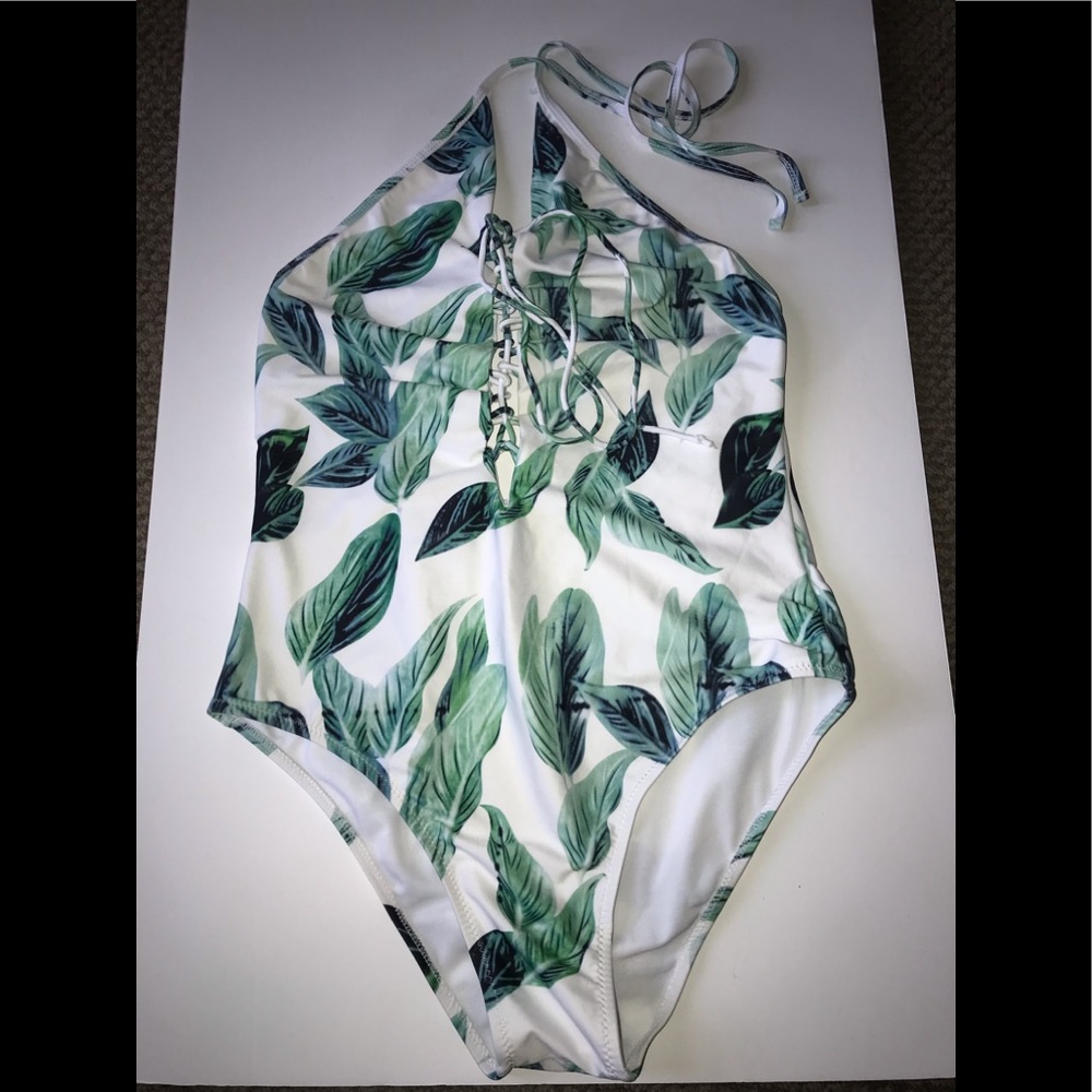 Last Call! Cupshe One Piece Green Leaf Print on White Size Medium Bathing Suit